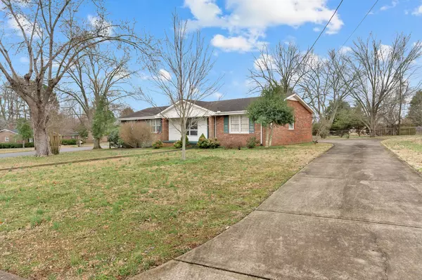 Shelbyville, TN 37160,204 Wade Dr