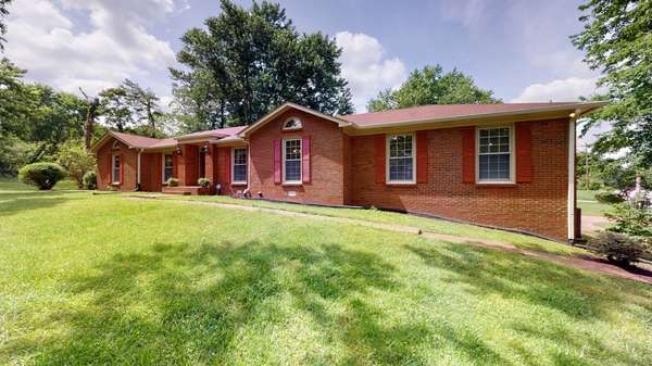 5818 Cloverland Dr, Brentwood, TN 37027