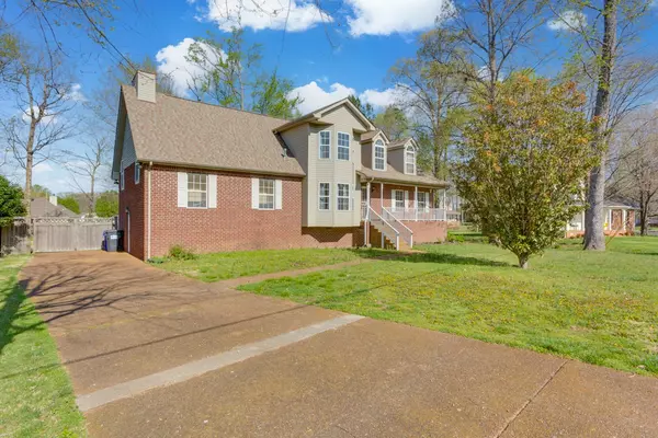 202 Orchard Park Dr, White House, TN 37188
