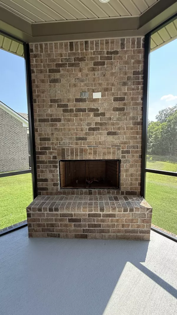 Murfreesboro, TN 37128,827 Stovers Glen
