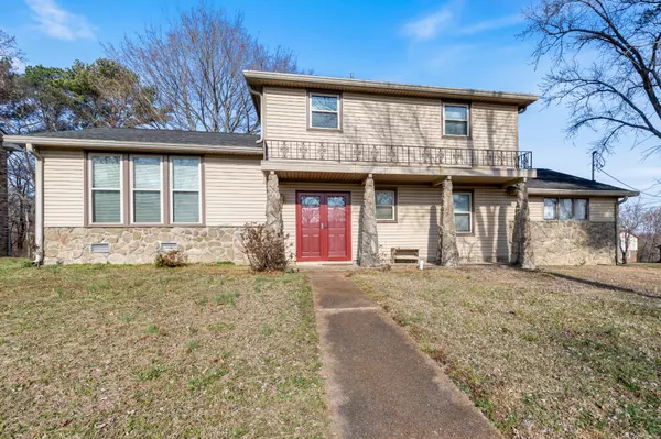Antioch, TN 37013,572 Roxanne Dr