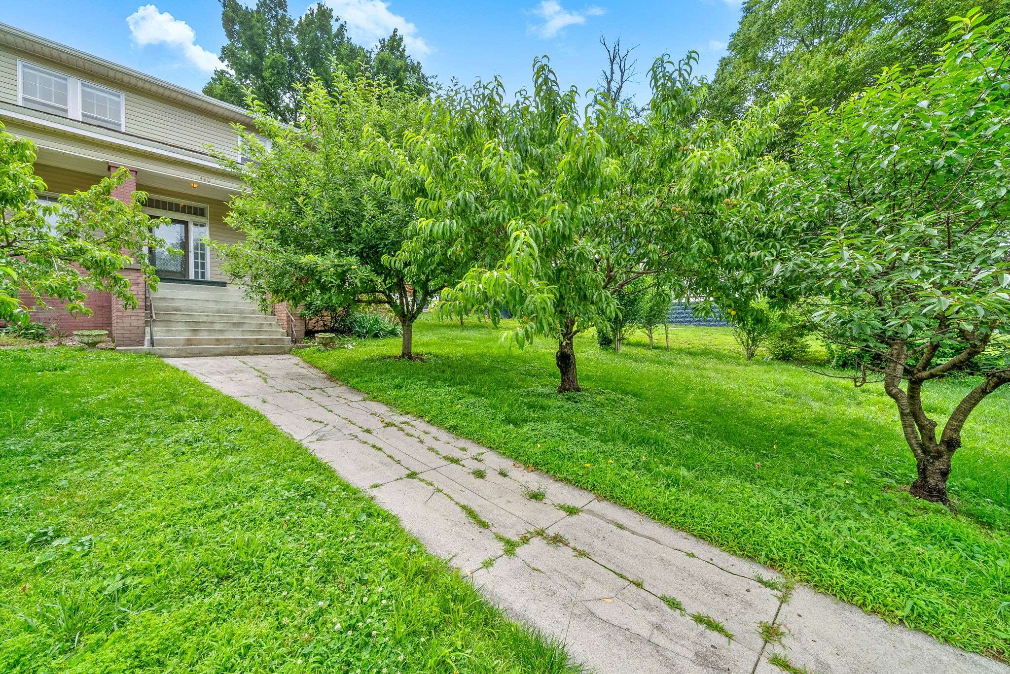 Clarksville, TN 37040,440 N 2nd St