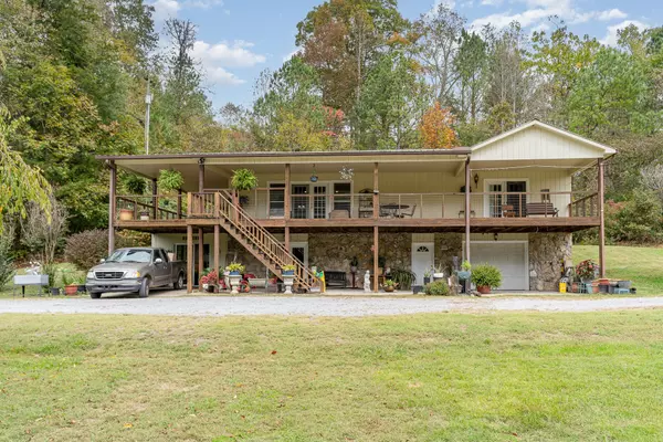 2491 Barnes Mill Rd, Smithville, TN 37166
