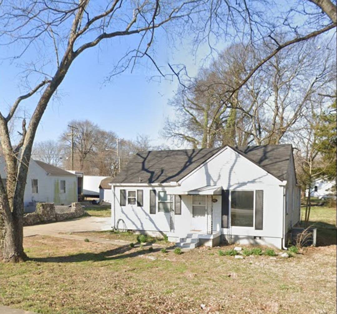927 Goodbar Dr, Nashville, TN 37217