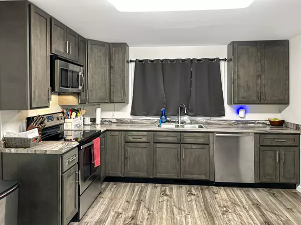 Dover, TN 37058,329 Castle Ln