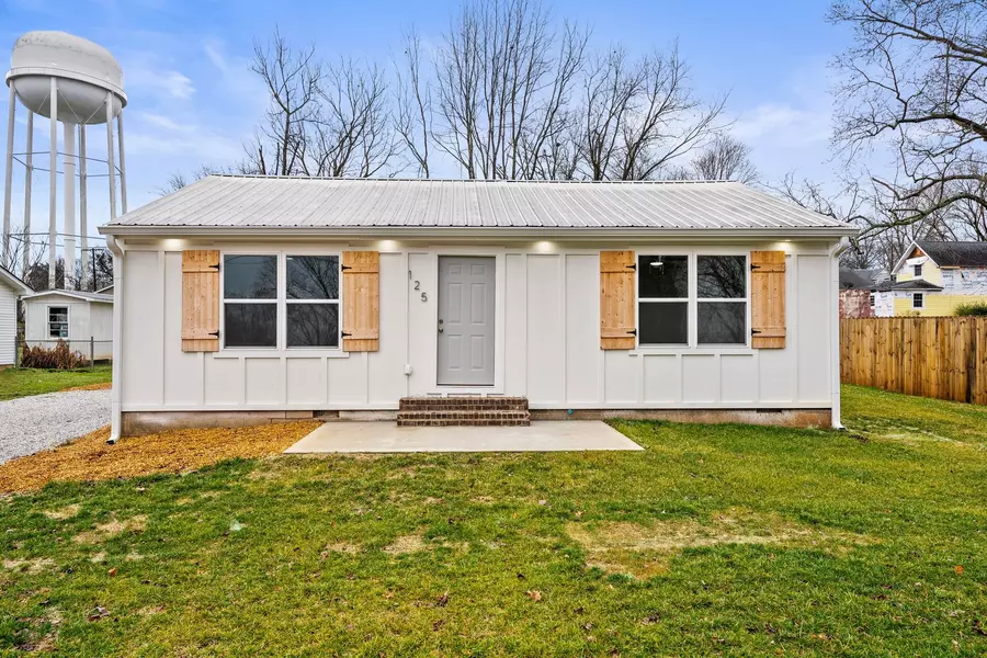 125 8th Ave #NW, Winchester, TN 37398