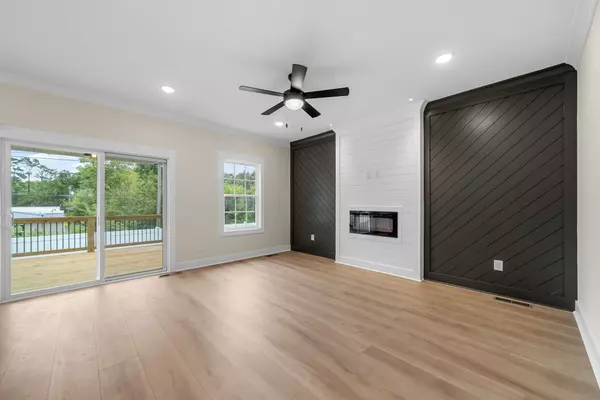 Clarksville, TN 37043,4 Charleston Cove