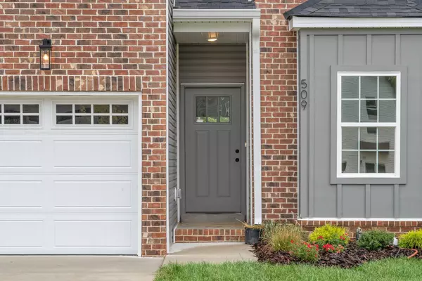 Clarksville, TN 37043,4 Charleston Cove