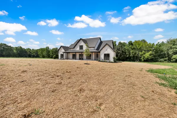 Woodlawn, TN 37191,4275 St Paul Rd