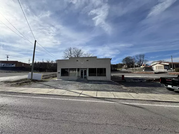 Mcminnville, TN 37110,305 Sparta St