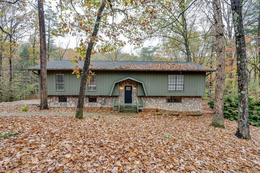 909 Falling Water Trail, Signal Mountain, TN 37377