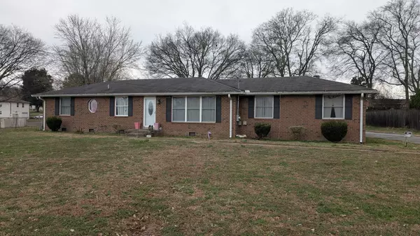 144 Wessington Pl, Hendersonville, TN 37075