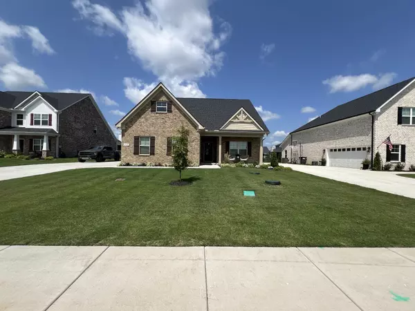 608 Hawkeye Ct, Eagleville, TN 37060