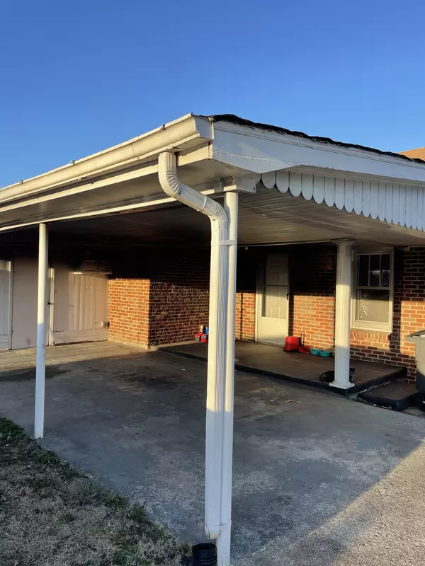 Lafayette, TN 37083,802 Red Boiling Springs Rd