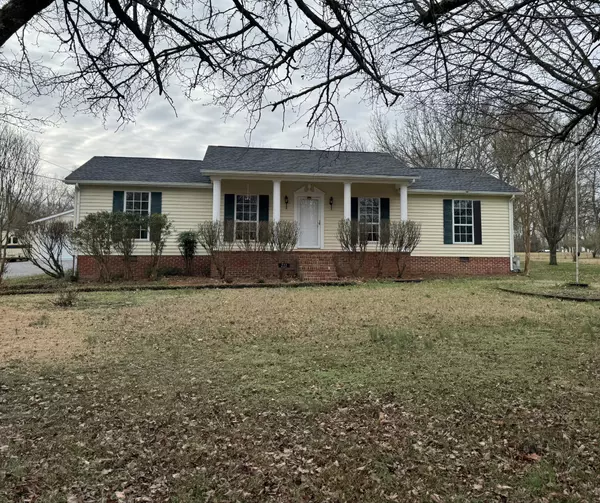 211 Woodland Dr, Shelbyville, TN 37160