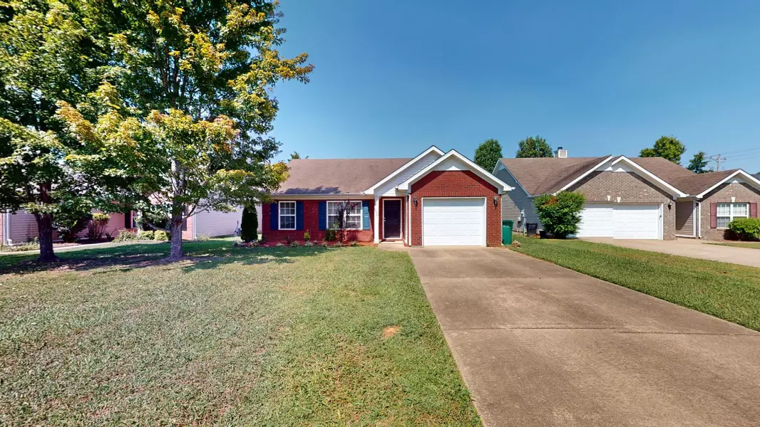 5029 Deer Creek Ct, Spring Hill, TN 37174