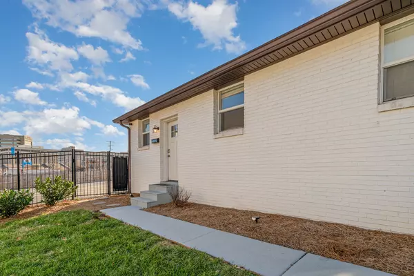 Nashville, TN 37203,1823 Pearl St #3