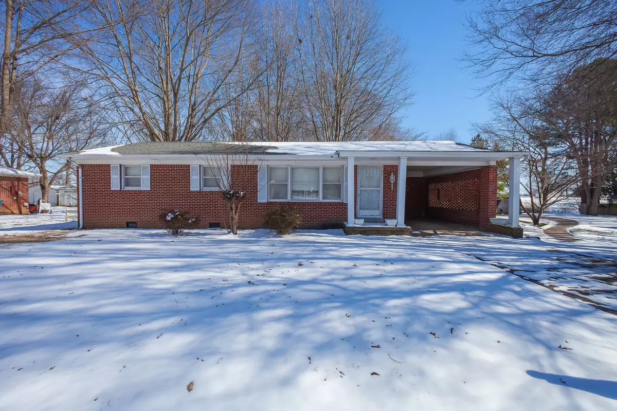 Alamo, TN 38001,119 N Nance St