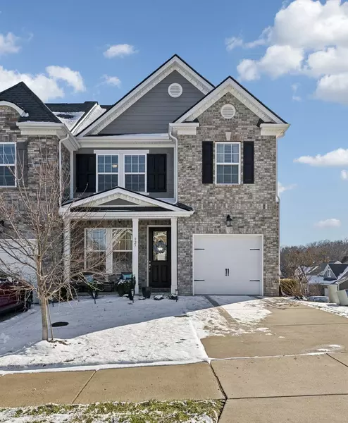 927 Cavan Ln, Mount Juliet, TN 37122