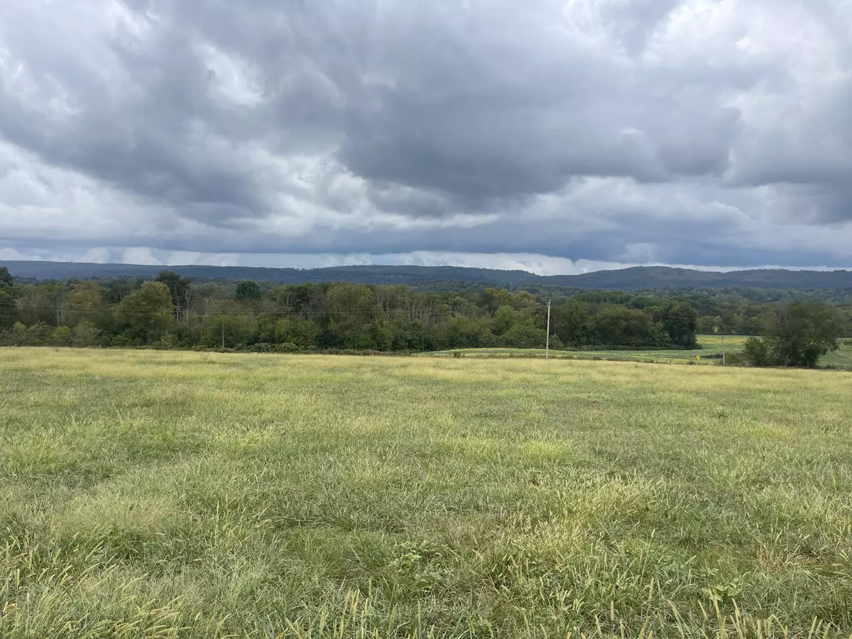 Pikeville, TN 37367,13 Upper East Valley Road