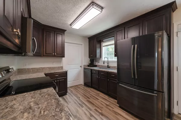 14379 Columbia Hwy Lynnville, TN 38472