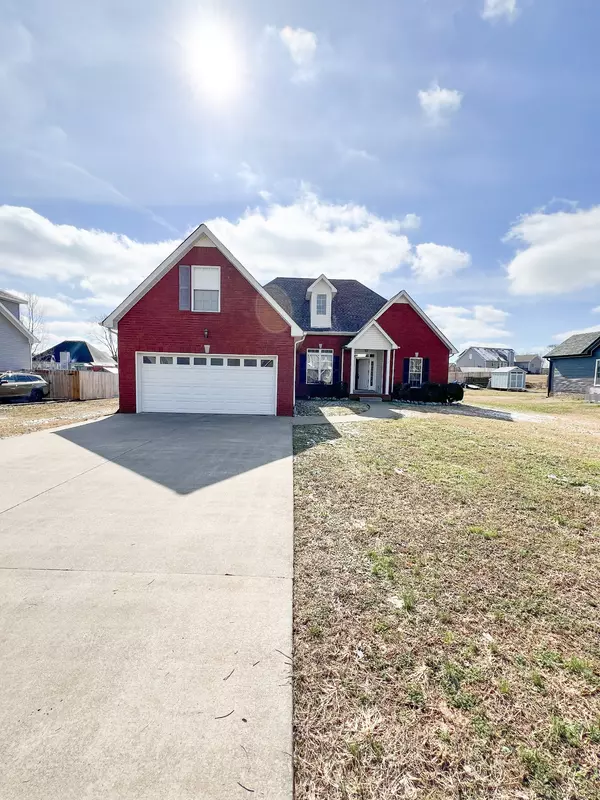 778 Ellie Nat Dr, Clarksville, TN 37040