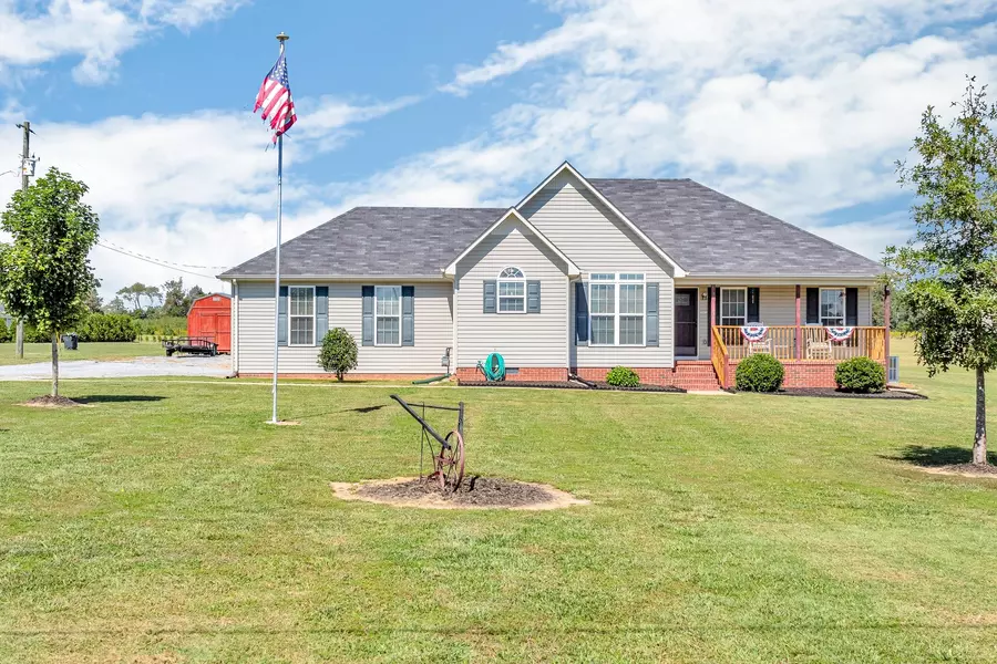 630 Howell Hill Rd, Flintville, TN 37335