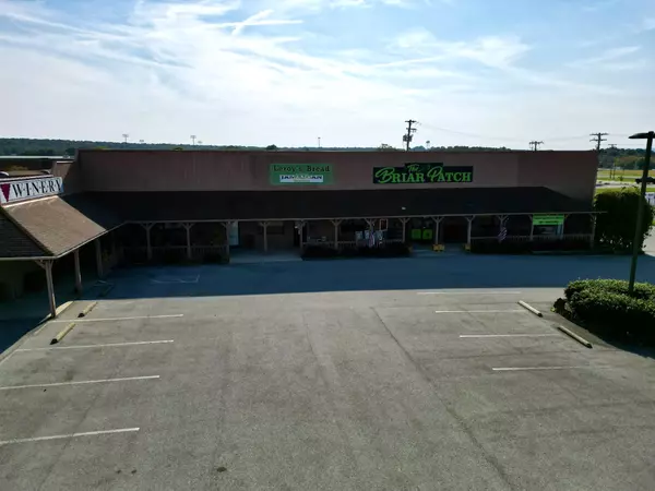 Crossville, TN 38571,2444 Genesis Rd