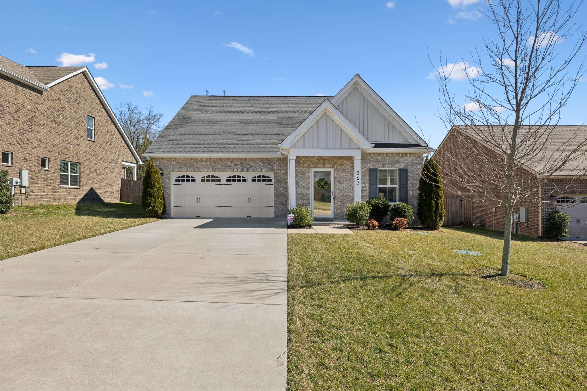 563 Oakvale Ln, Mount Juliet, TN 37122