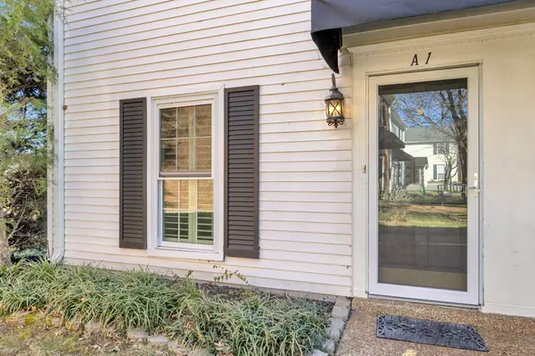 Franklin, TN 37067,200 Royal Oaks Blvd #A1