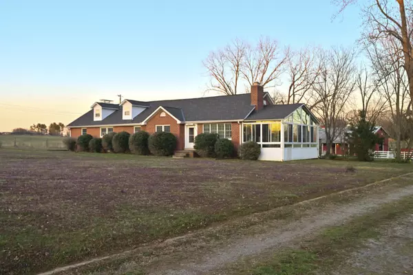 201 Sulphur Springs Rd, Shelbyville, TN 37160