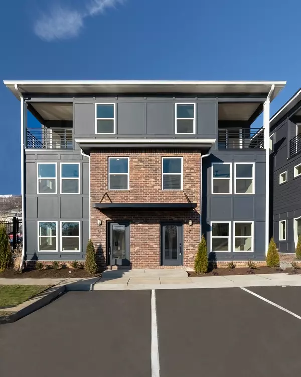 Nashville, TN 37207,102 Duke St #8