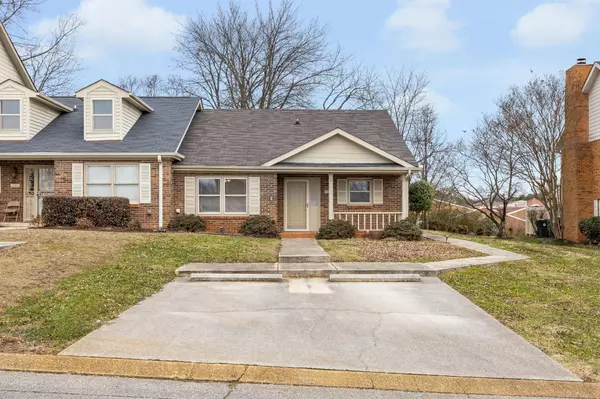 Chattanooga, TN 37421,6744 Hickory Manor Circle