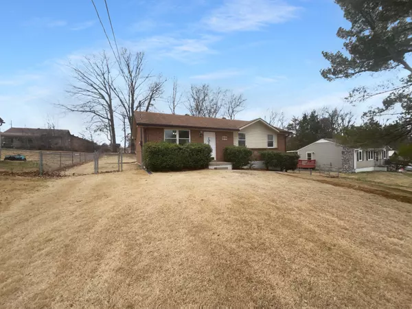 Clarksville, TN 37042,858 Fortoria Dr