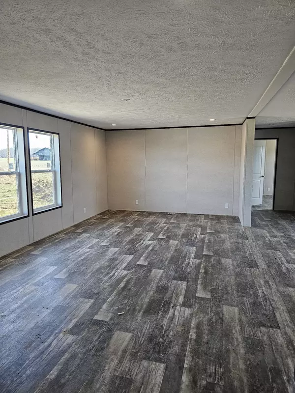 Lafayette, TN 37083,143 Bandy Rd