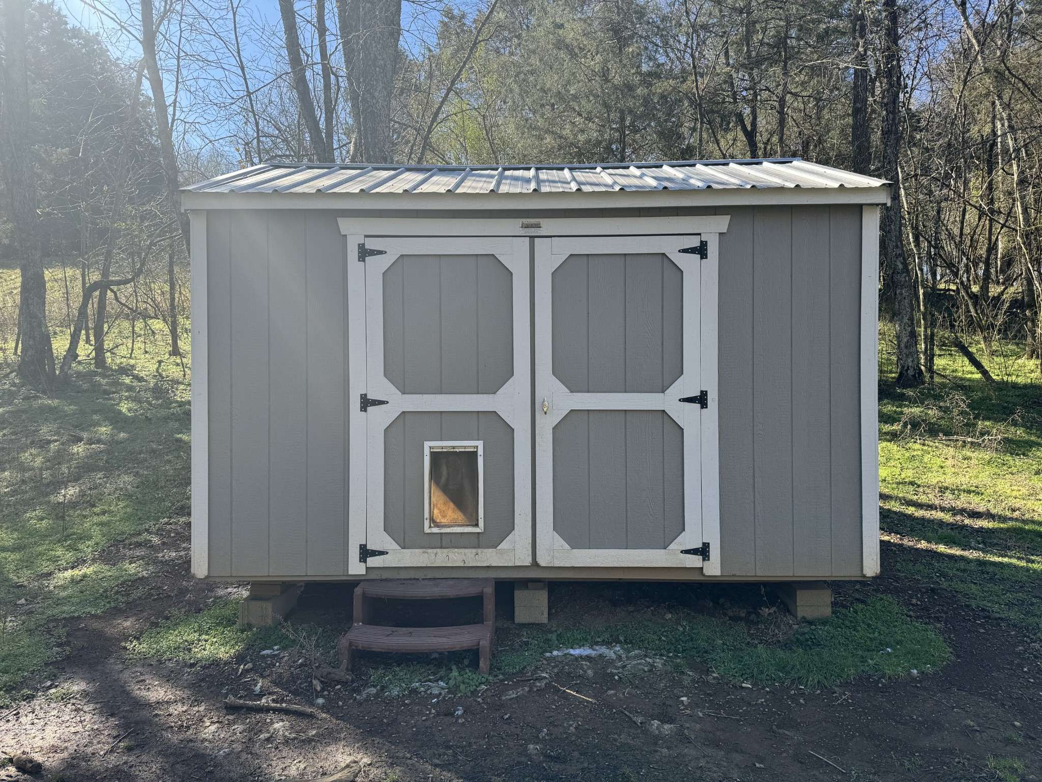 Pleasant Shade, TN 37145,120 Harris Hollow Rd