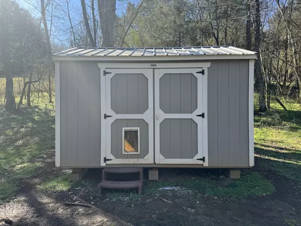 Pleasant Shade, TN 37145,120 Harris Hollow Rd