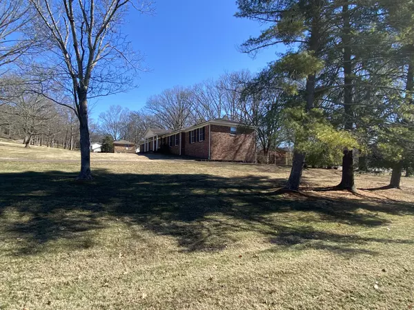 Brentwood, TN 37027,628 Forest Park Dr