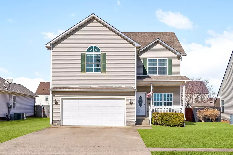 613 S Cavalcade Cir, Oak Grove, KY 42262