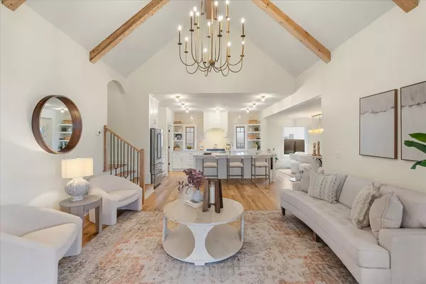 710 W End Cir, Franklin, TN 37064
