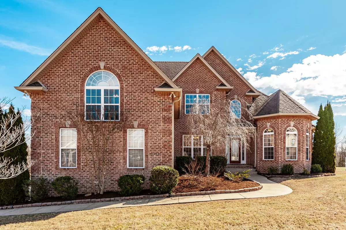 Greenbrier, TN 37073,1032 Carrs Creek Blvd