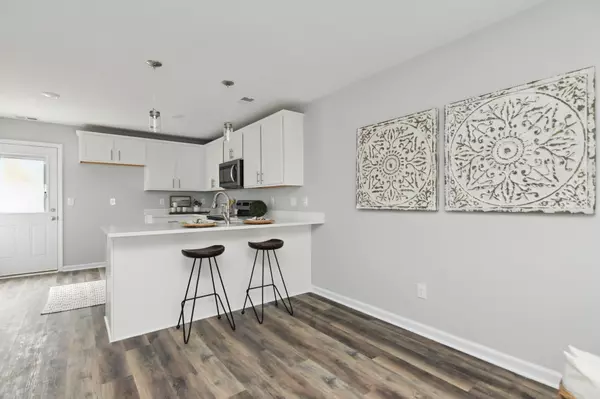 Burns, TN 37029,100 Henry Dr #601