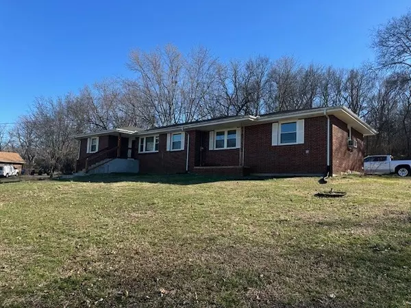 210 Shevel Dr, Goodlettsville, TN 37072