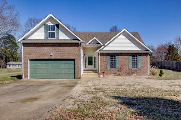 473 Kristie Michelle Ln, Clarksville, TN 37042