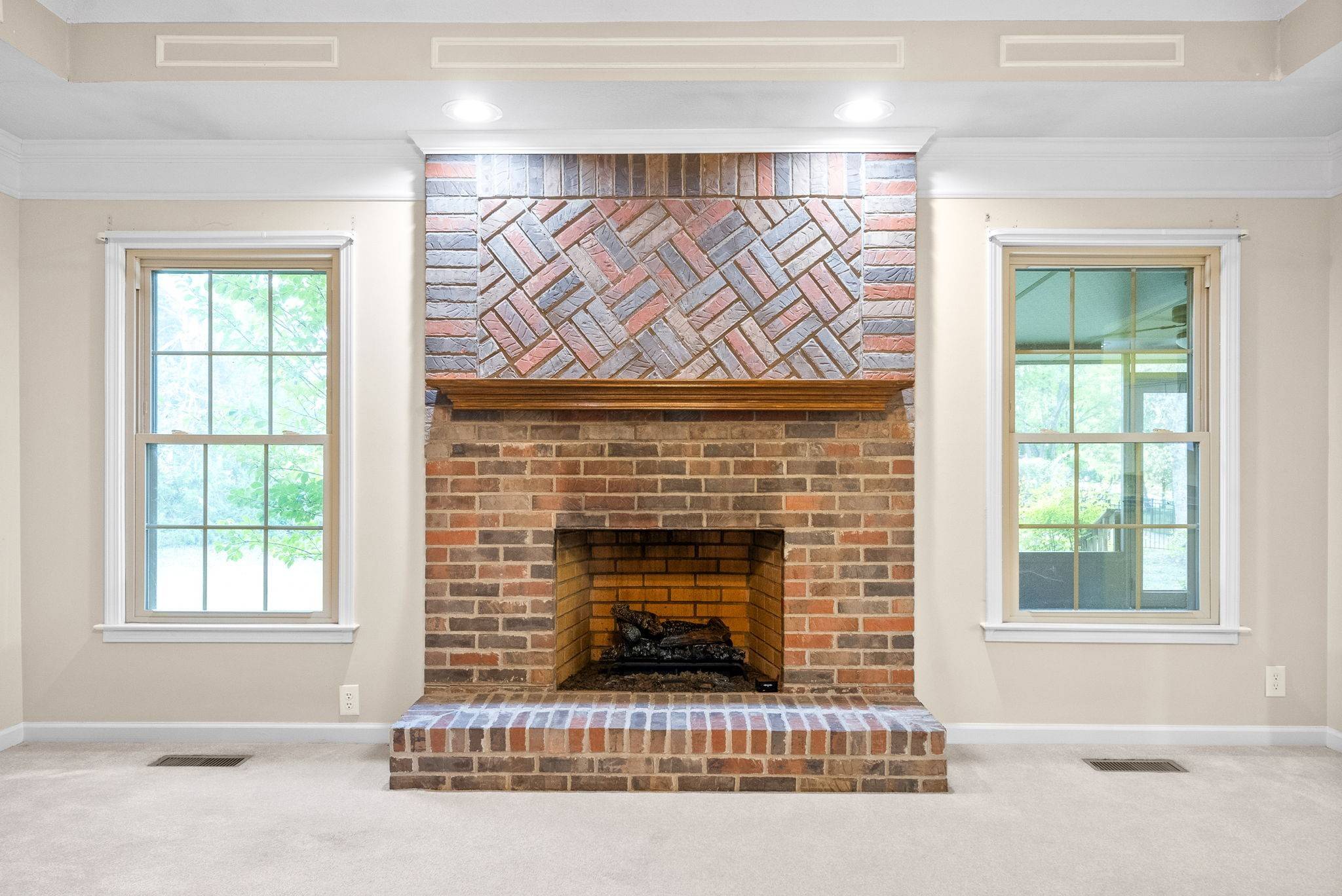 Clarksville, TN 37043,2586 Stone Briar Drive