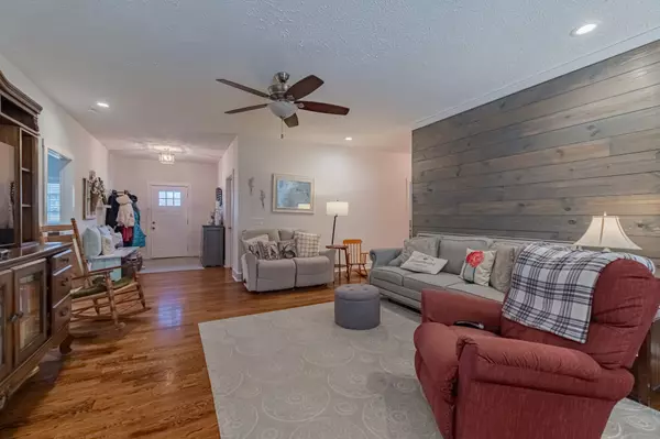 Manchester, TN 37355,362 Lakeview St