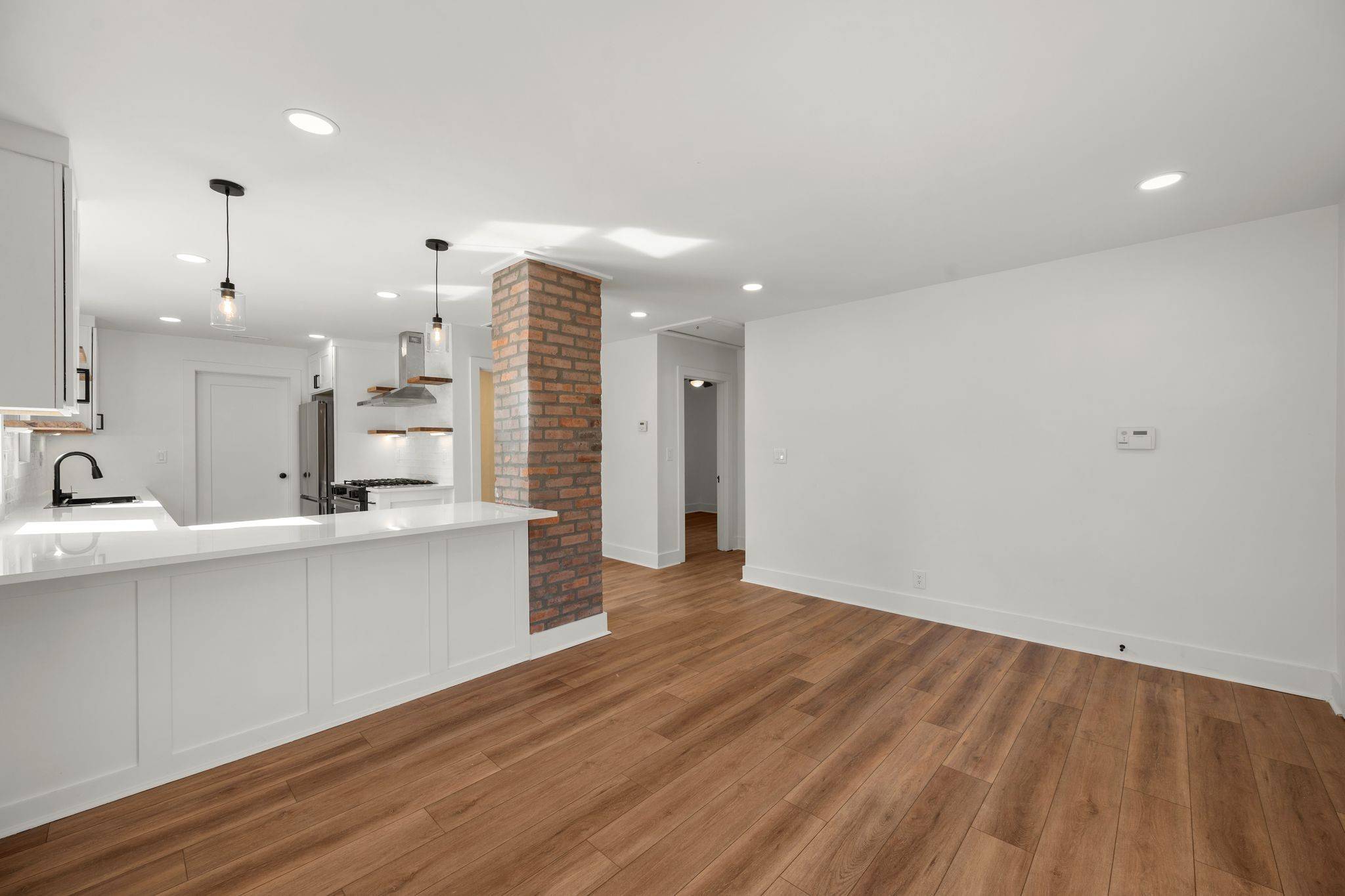 Nashville, TN 37206,910 Apex St