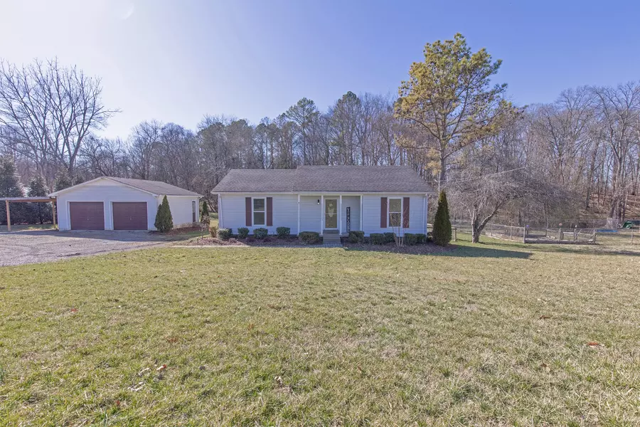 4060 Calista Rd, Cross Plains, TN 37049