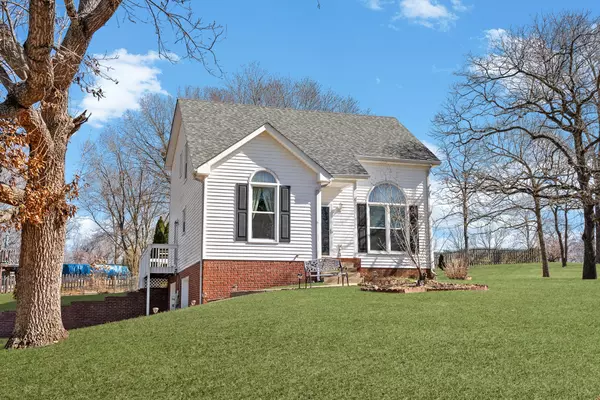 Adams, TN 37010,1735 Creekview Ct