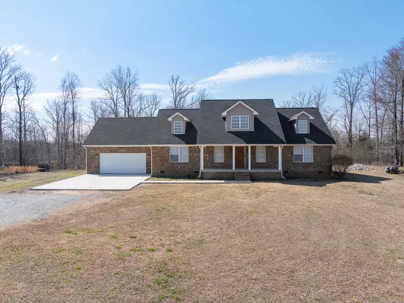 1680 Brodies Landing Rd, Parsons, TN 38363